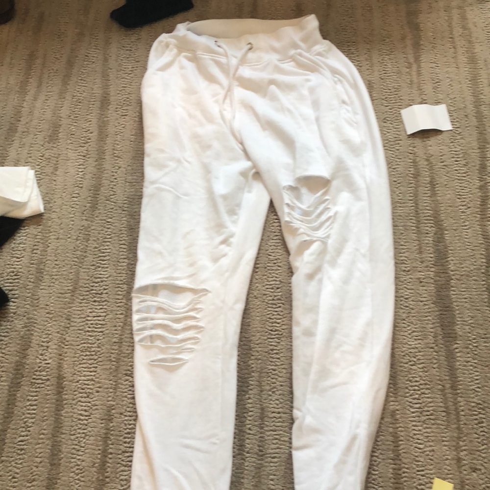 NEVER WORN MISSGUIDED WHITE JOGGERS